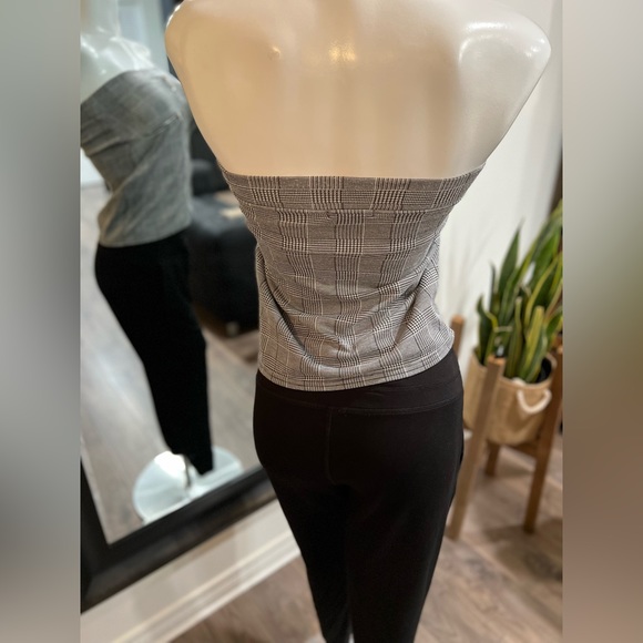 BH plain mini skirt - Picture 6 of 7